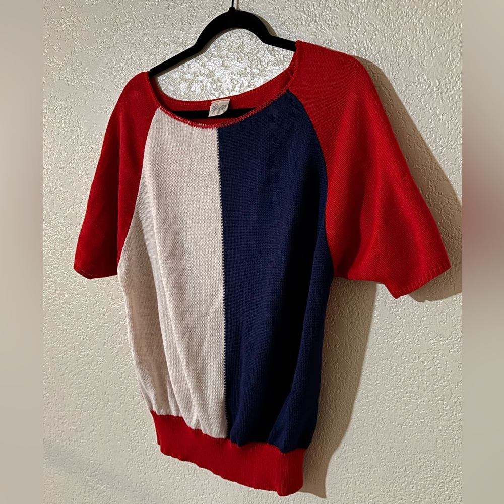 Vintage Women’s Red White Blue Colorblock USA Knit Short Sleeve Top Sweater S/M